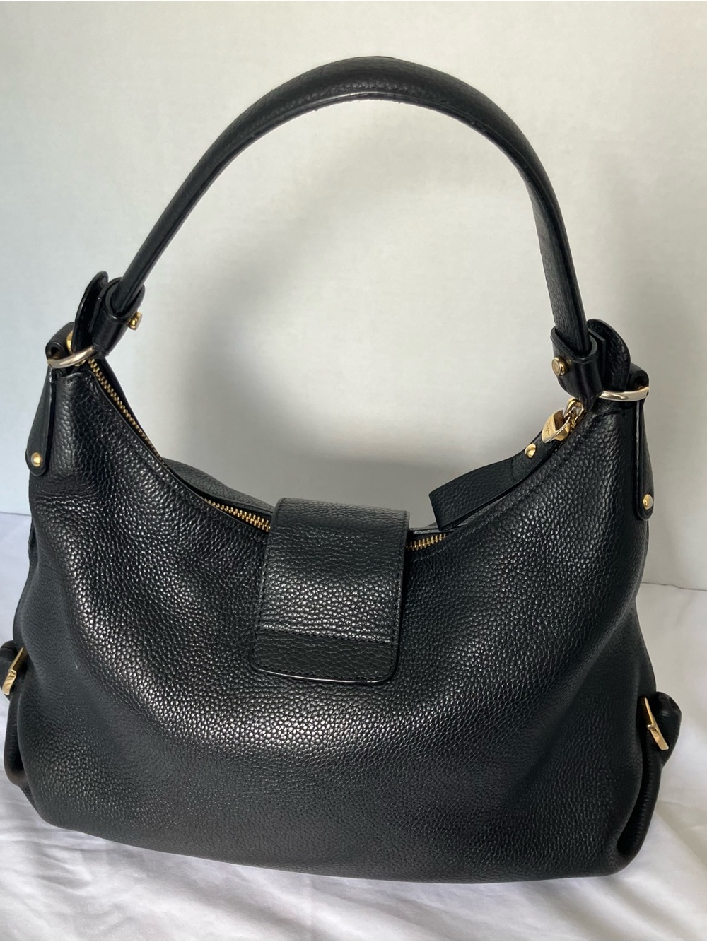 Salvatore Ferragamo Soft Leather Shoulder Bag - Picture 7 of 14